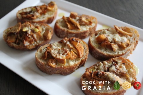 crostini ai funghi