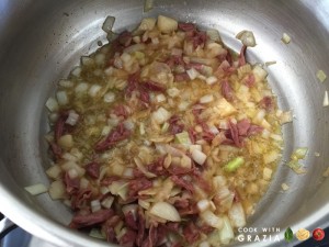 onions prosciutto