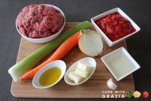 ingredienti per ragù di carne