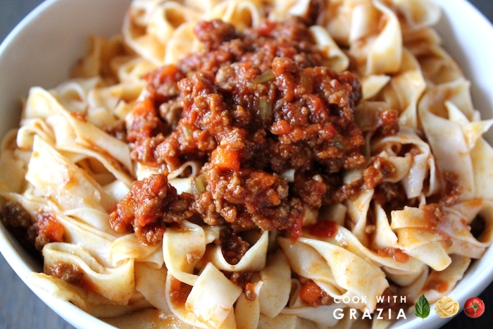 tagliatelle with meat sauce