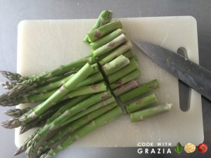 clean asparagus